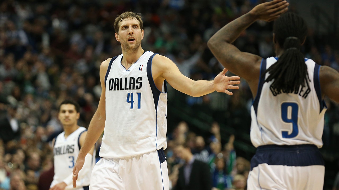 Nowitzki leads Mavs past depleted Grizzlies